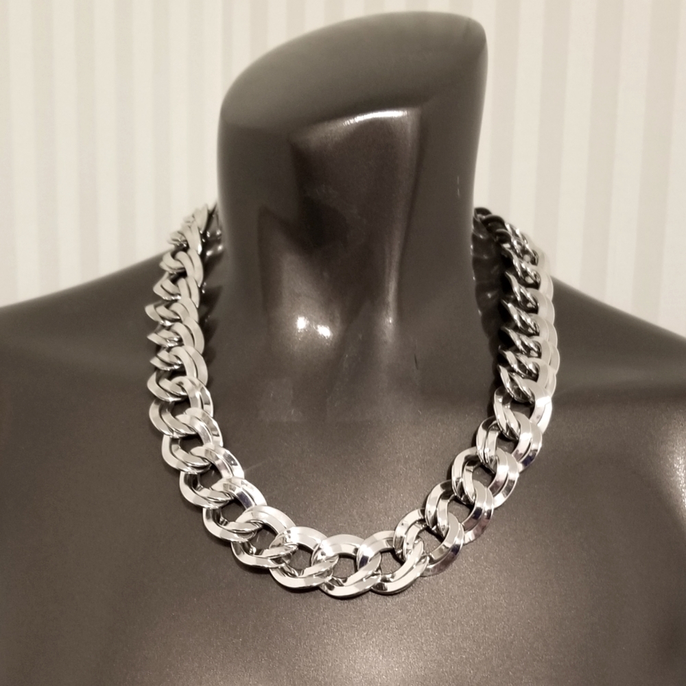1980's Monet necklace.